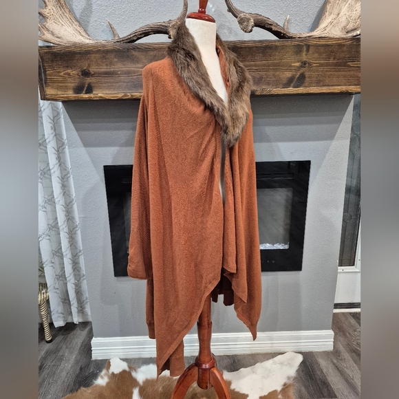 Pamela McCoy Terracotta Cardigan Size Large  with Faux Fur Trim, New With Tahg - Picture 3 of 5